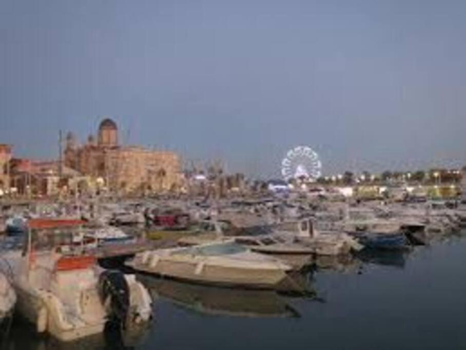 Votre Sejour Cosy A Frejus! Διαμέρισμα Εξωτερικό φωτογραφία
